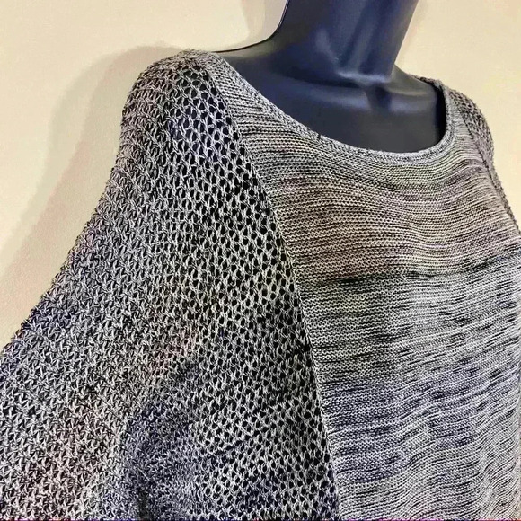 212 New York Gray Half Sleeve Pullover Sweater - Picture 2 of 12